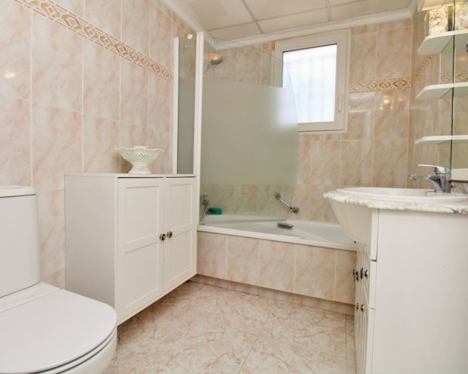 Image No.21-3 Bed Villa for sale