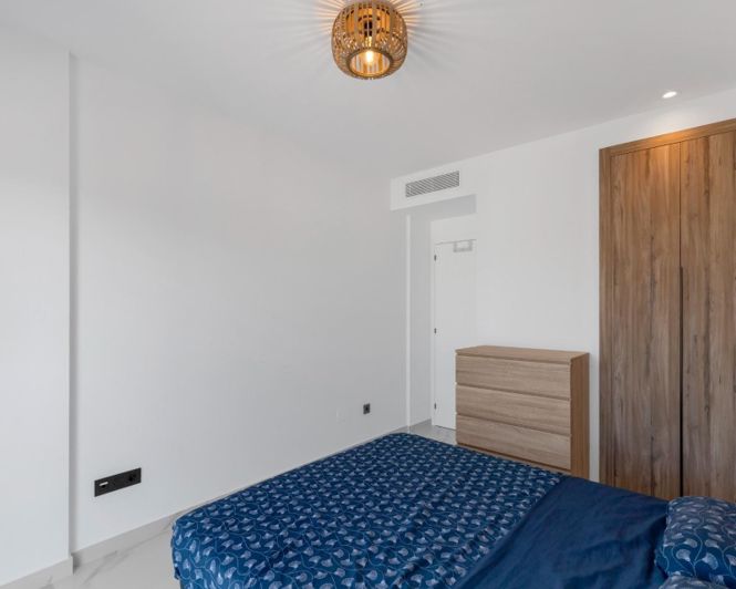 Image No.28-2 Bed Apartment for sale