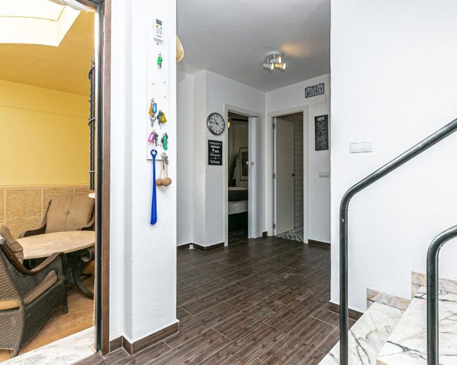 Image No.13-2 Bed Townhouse for sale