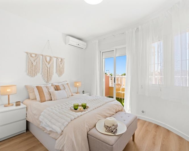 Image No.23-2 Bed Townhouse for sale