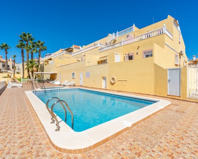 Image No.29-2 Bed Townhouse for sale