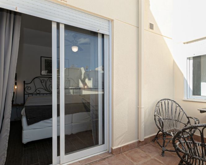 Image No.41-2 Bed Townhouse for sale