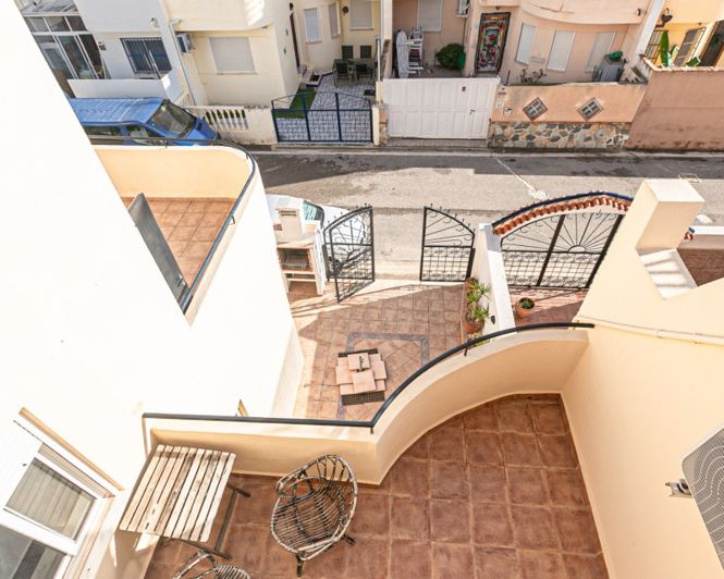 Image No.43-2 Bed Townhouse for sale