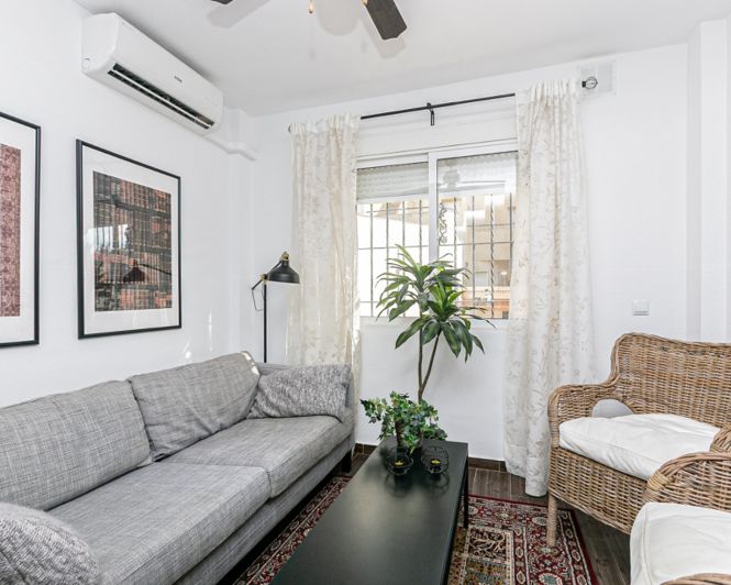 Image No.9-2 Bed Townhouse for sale