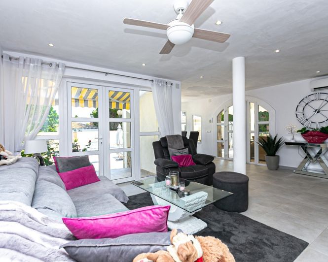 Image No.20-6 Bed Villa for sale