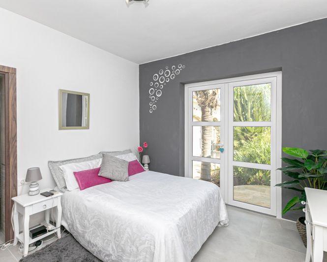 Image No.28-6 Bed Villa for sale