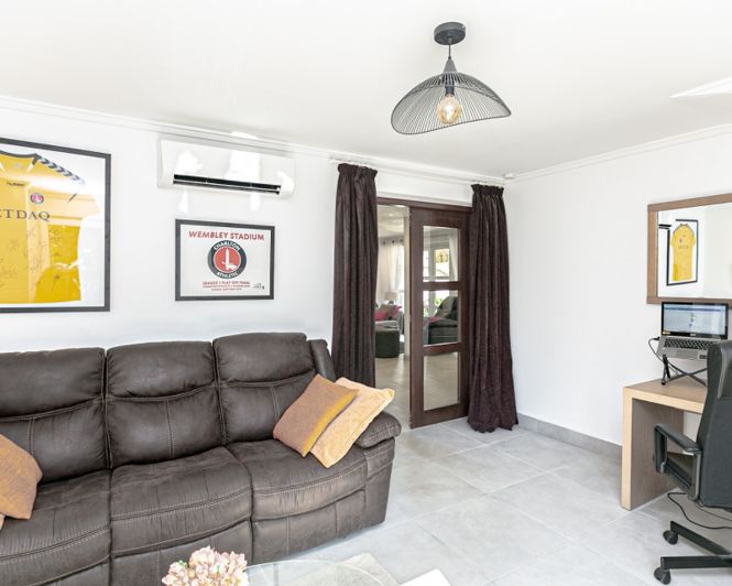 Image No.38-6 Bed Villa for sale