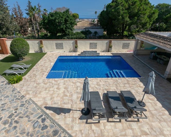 Image No.4-6 Bed Villa for sale