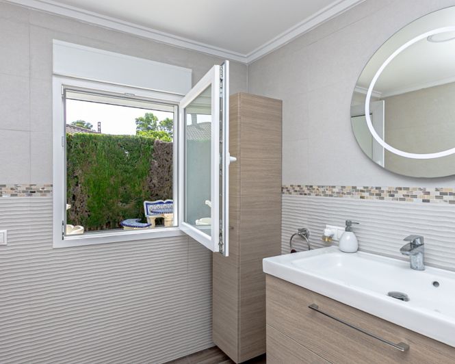 Image No.41-6 Bed Villa for sale