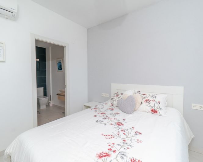 Image No.15-2 Bed Apartment for sale