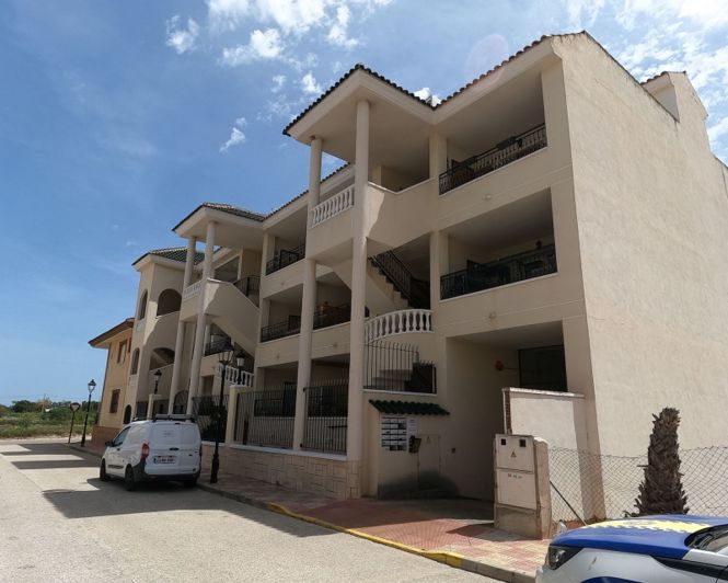 Image No.20-2 Bed Apartment for sale