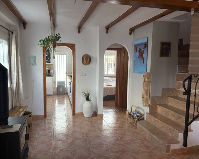 Image No.13-3 Bed Townhouse for sale