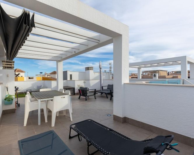 Image No.28-2 Bed Apartment for sale
