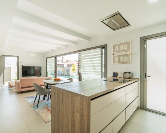 Image No.7-3 Bed Villa for sale