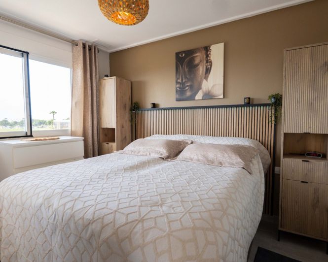 Image No.25-3 Bed Apartment for sale