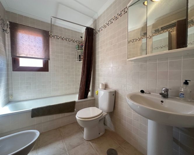 Image No.14-3 Bed Apartment for sale