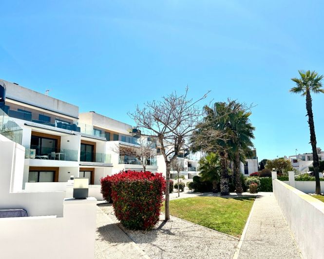 Image No.18-2 Bed Apartment for sale