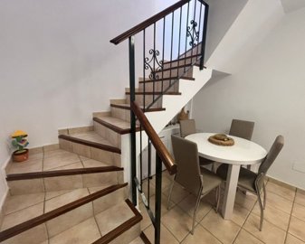 1446162lg