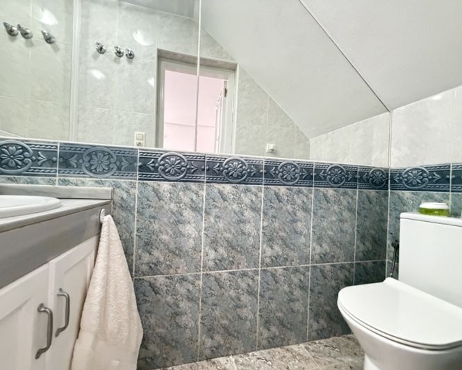 Image No.5-2 Bed Townhouse for sale