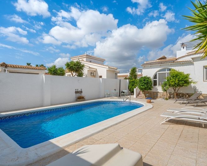 Image No.2-3 Bed Villa for sale