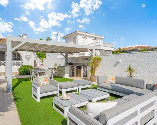 Image No.5-3 Bed Villa for sale