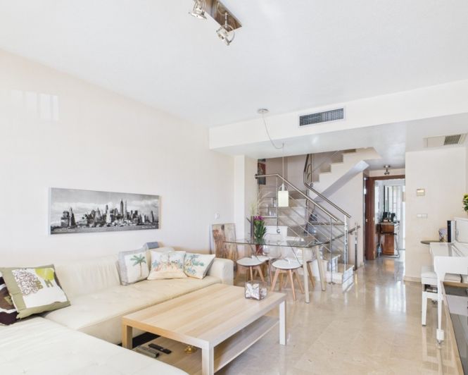Image No.2-3 Bed Townhouse for sale