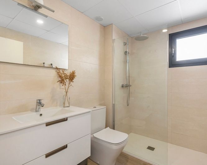 Image No.31-2 Bed Apartment for sale
