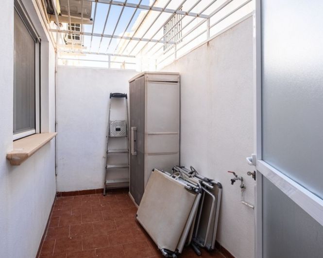 Image No.16-2 Bed Apartment for sale