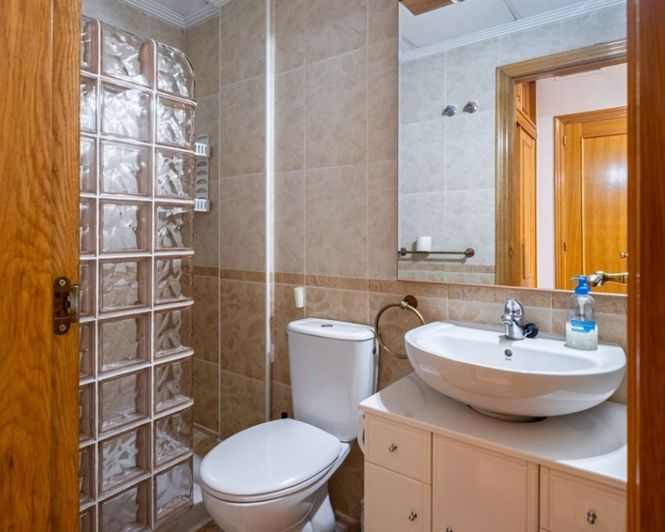 Image No.21-2 Bed Apartment for sale