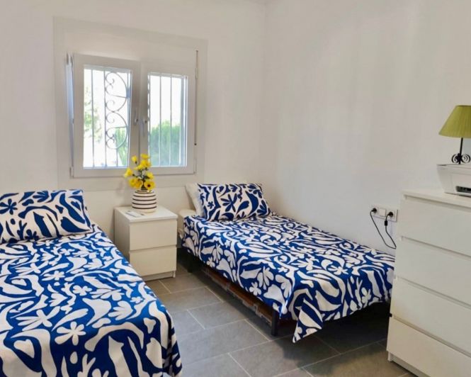 Image No.17-3 Bed Bungalow for sale