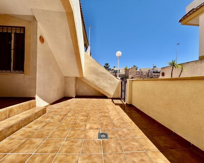 Image No.25-2 Bed Apartment for sale