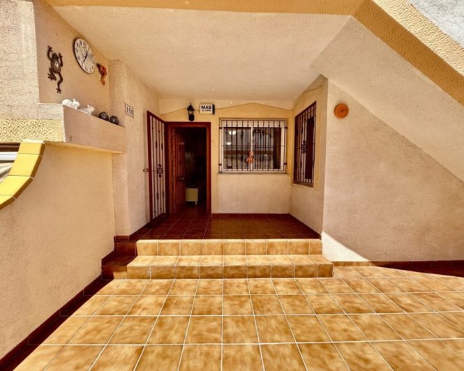 Image No.26-2 Bed Apartment for sale