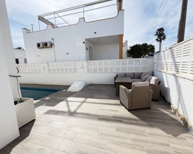 Image No.29-2 Bed Villa for sale