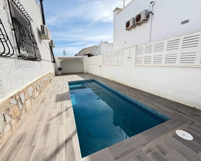 Image No.30-2 Bed Villa for sale