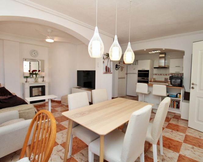 Image No.4-2 Bed Villa for sale