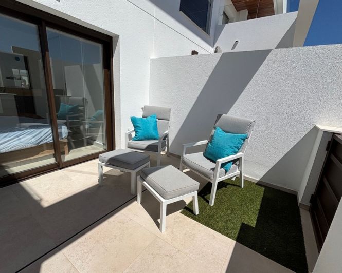Image No.16-2 Bed Apartment for sale