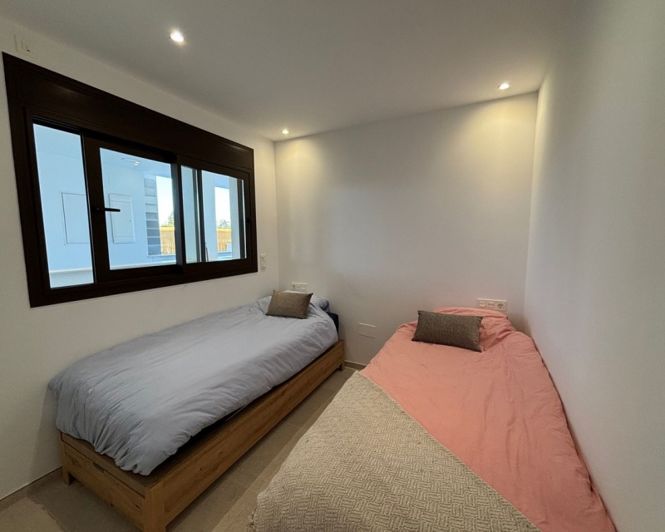 Image No.18-2 Bed Apartment for sale