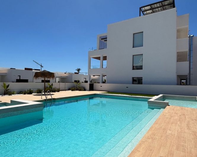 Image No.29-2 Bed Apartment for sale