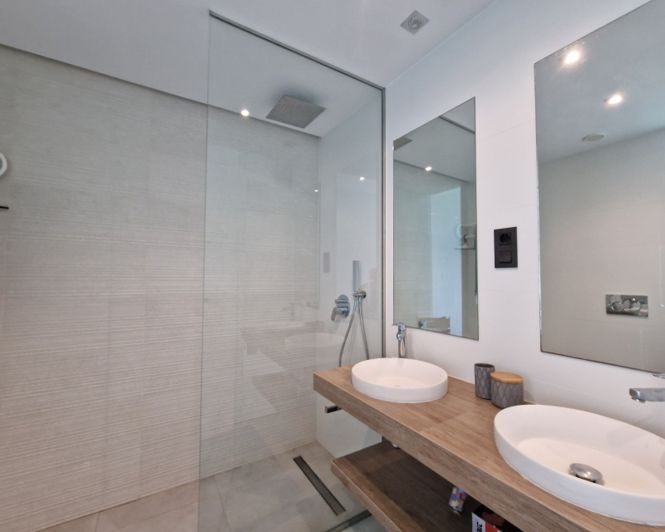 Image No.15-3 Bed Apartment for sale