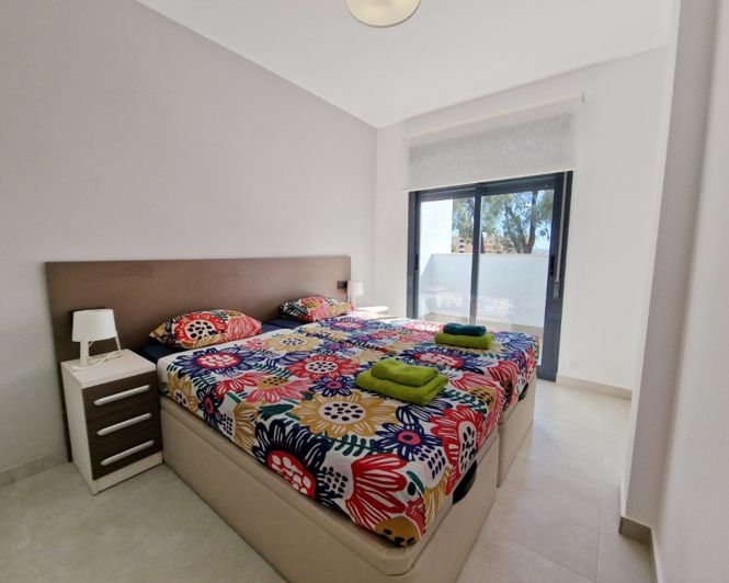 Image No.17-3 Bed Apartment for sale