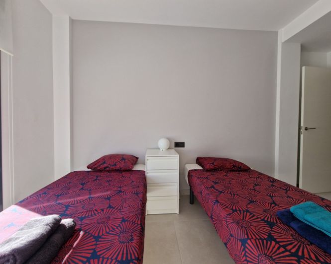 Image No.20-3 Bed Apartment for sale