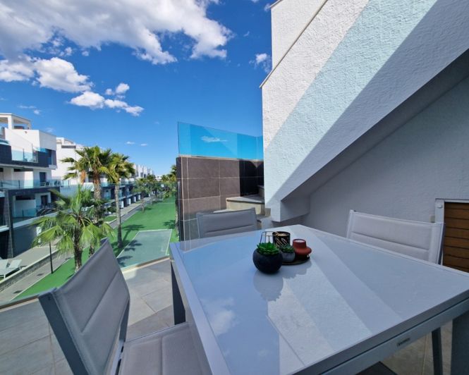 Image No.7-3 Bed Apartment for sale
