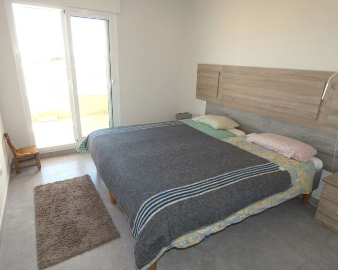 Image No.17-3 Bed Apartment for sale