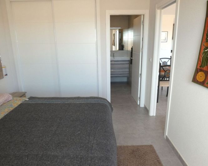 Image No.18-3 Bed Apartment for sale