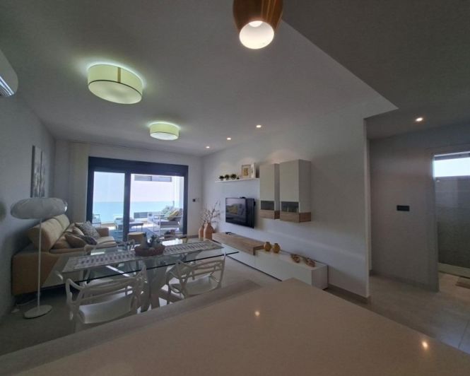 Image No.23-2 Bed Apartment for sale