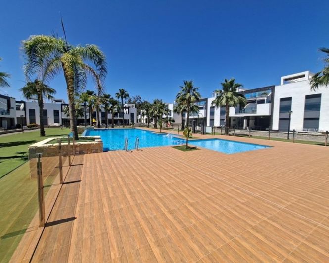 Image No.8-2 Bed Apartment for sale