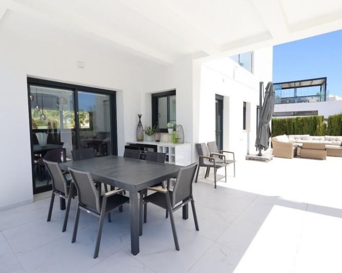 Image No.4-3 Bed Villa for sale