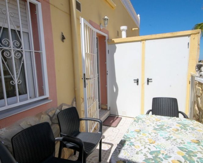 Image No.13-3 Bed Townhouse for sale