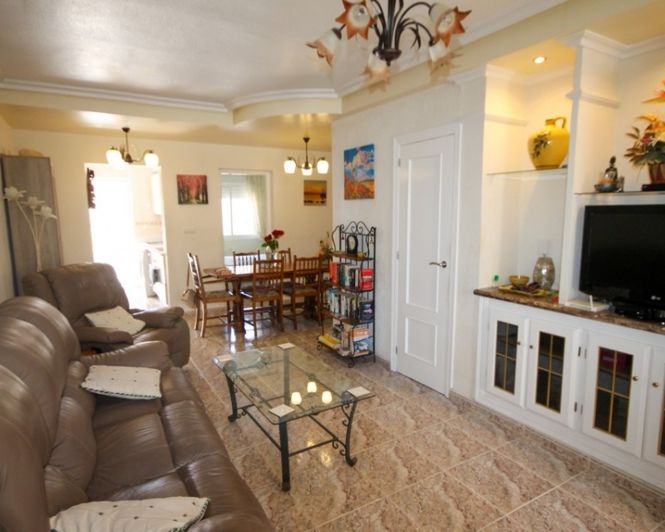 Image No.6-3 Bed Townhouse for sale