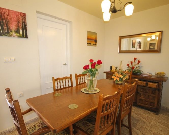 Image No.8-3 Bed Townhouse for sale